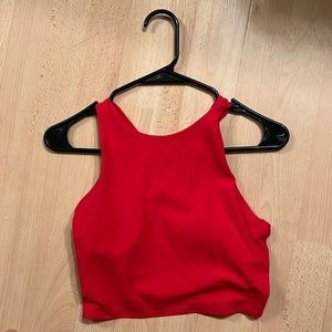red athleta conscious crop cup -a/c small